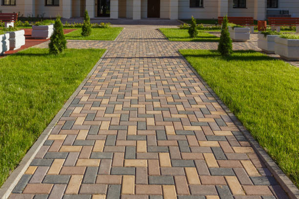 Best Driveway Paving Contractor  in Newport East, RI